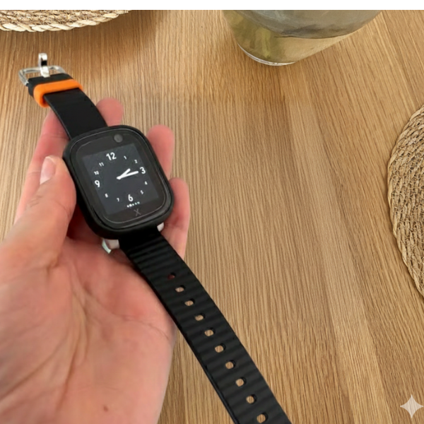Xplora X6Play eSIM 2nd Generation Blå - Smartwatch til børn test - Babyhelp.dk
