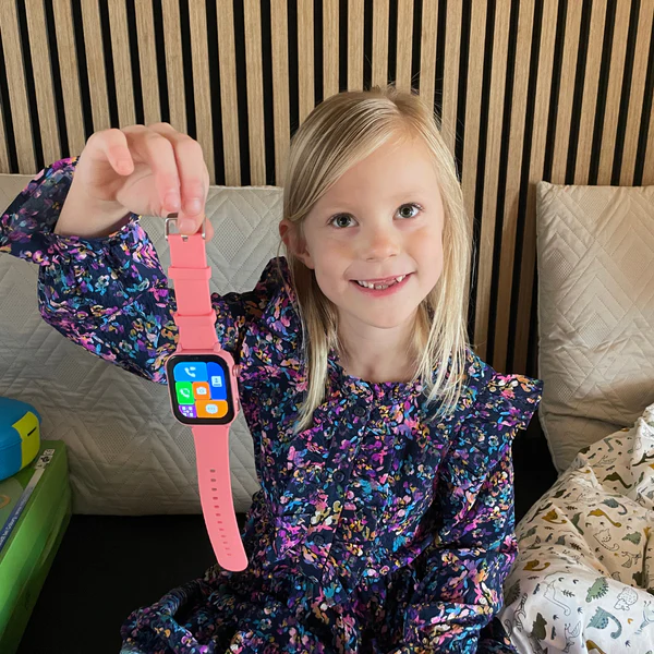 KidsBuddy - GPS smartwatch til børn - Lyserød - Smartwatch til børn test - Babyhelp.dk