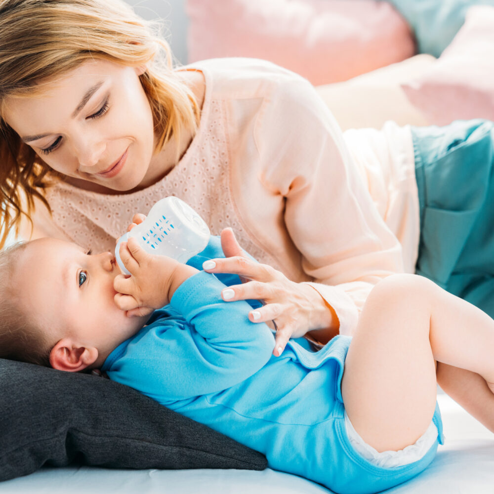 Hvornår må baby få vand?