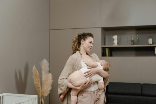 Amning og babyboblen: Disse symptomer skal du ikke ignorere