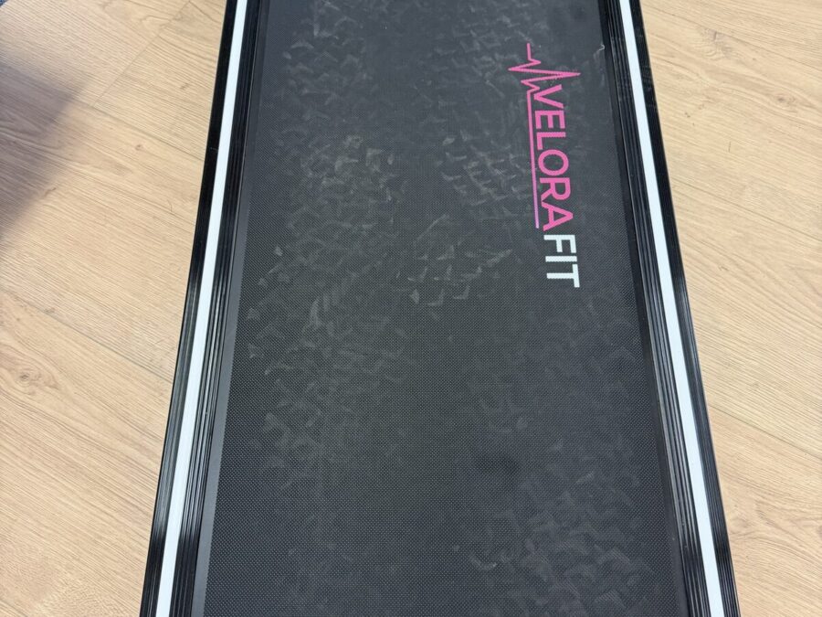 VeloraFit foldbart løbebånd set ovenfra